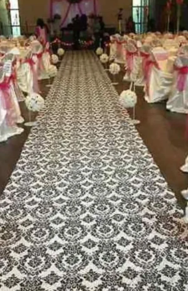 Hot Tablecloth Market 25ft Flocking Damask Taffeta Wedding Aisle Runner Black White Flocked 3D Fabric"